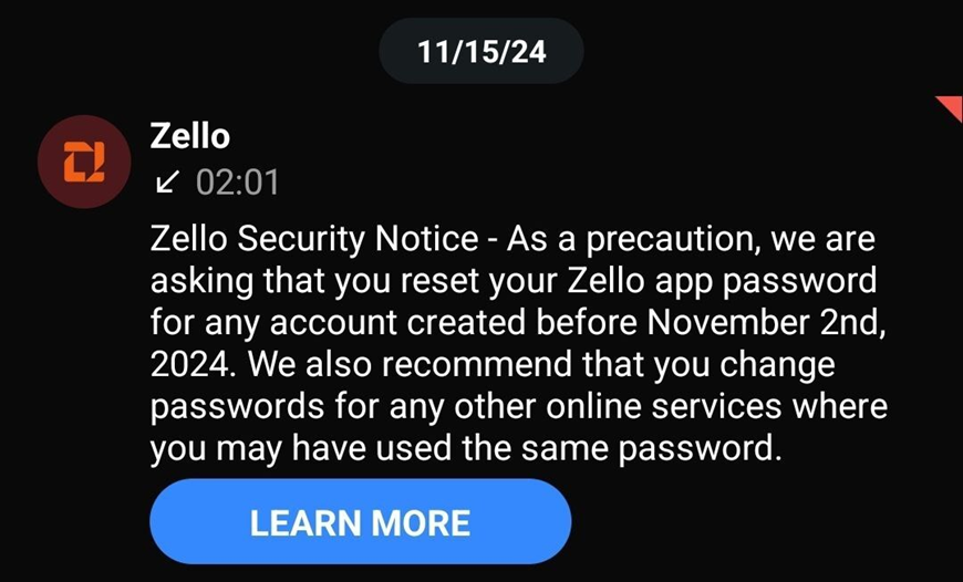 Captura de pantalla de la notificación de Zello advirtiendo sobre la necesidad de cambiar la contraseña para las cuentas creadas antes del 2 de noviembre de 2024 y recomendando actualizar las contraseñas en otros servicios si coinciden.